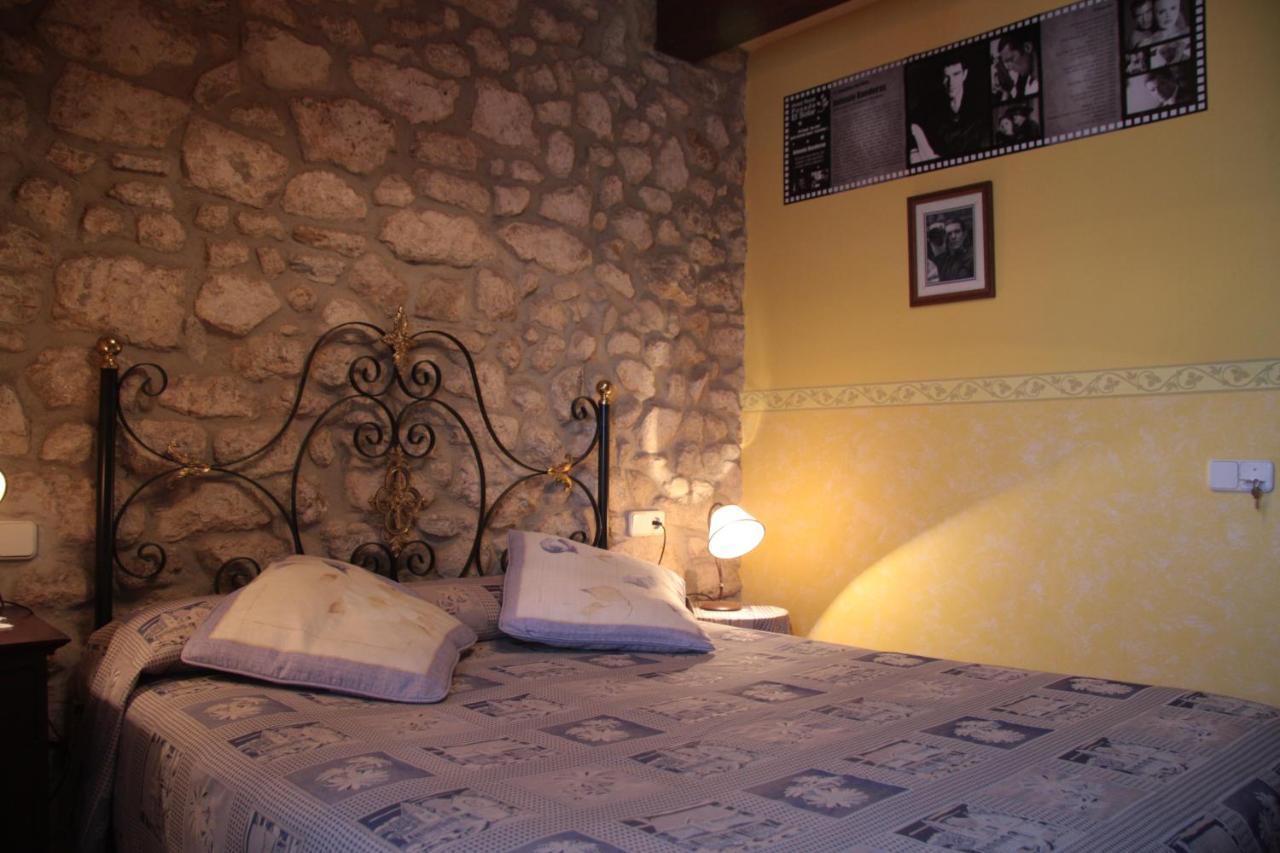 Habitaciones Y Estudios- Hotel "Posada De Cantabria El Solar" - Cenas Y Gintonic- Bar -Terraza Panoramica Galizano Dış mekan fotoğraf