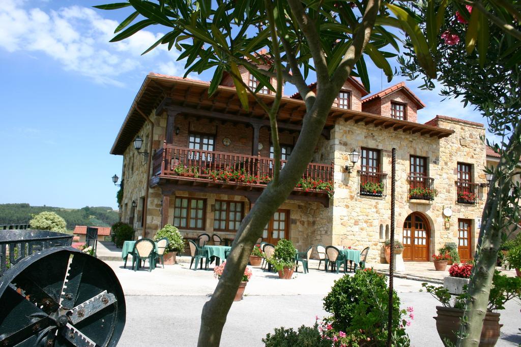 Habitaciones Y Estudios- Hotel "Posada De Cantabria El Solar" - Cenas Y Gintonic- Bar -Terraza Panoramica Galizano Dış mekan fotoğraf